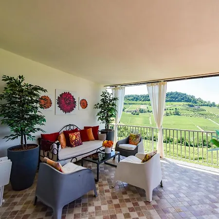 Apartamento La Vista Dal Cielo Monforte dʼAlba